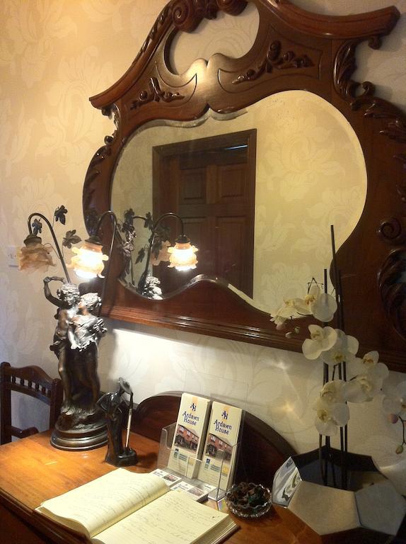 Ardawn House Panzió Galway Kültér fotó The mirror in the dressing room